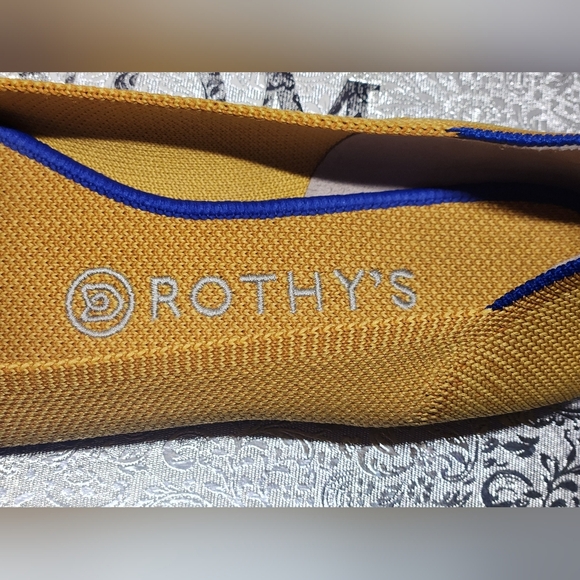 ROTHY'S WOMEN'S SHOES SIZE W7.5 - Picture 3 of 7